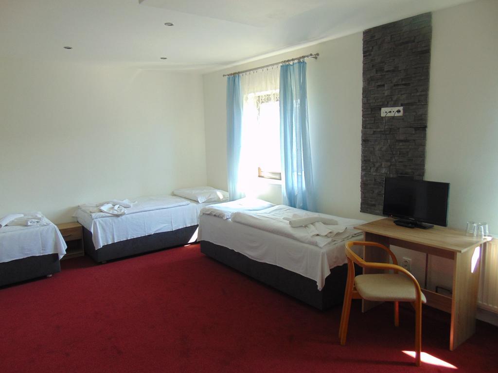 Hotel Isora 오스트라바 외부 사진