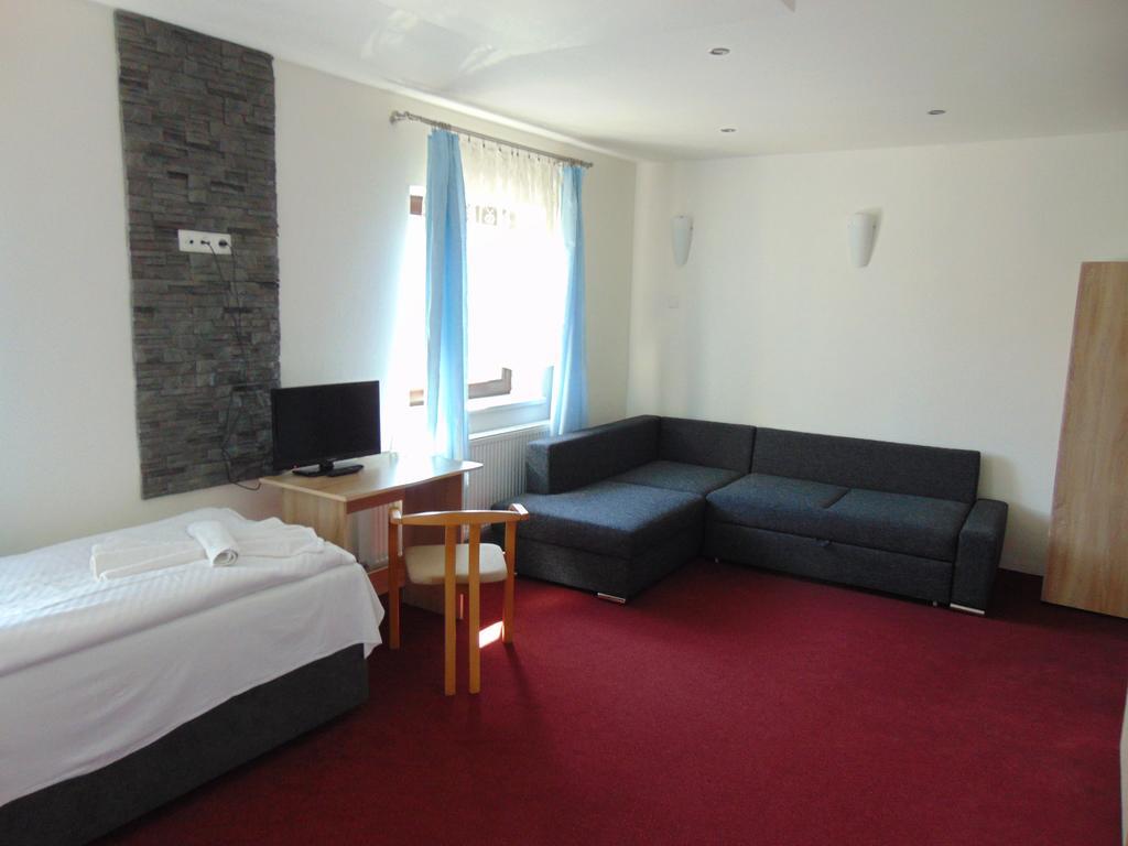 Hotel Isora 오스트라바 외부 사진
